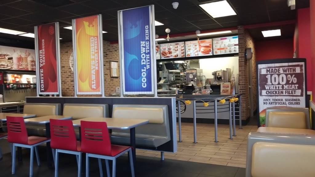 Burger King | restaurant | 2100 Starmount Pkwy, Chesapeake, VA 23321, USA | 7574883745 OR +1 757-488-3745