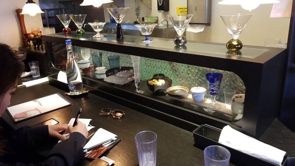 Red Rock-Torrance | restaurant | 2141 W 182nd St, Torrance, CA 90504, USA | 4243293363 OR +1 424-329-3363