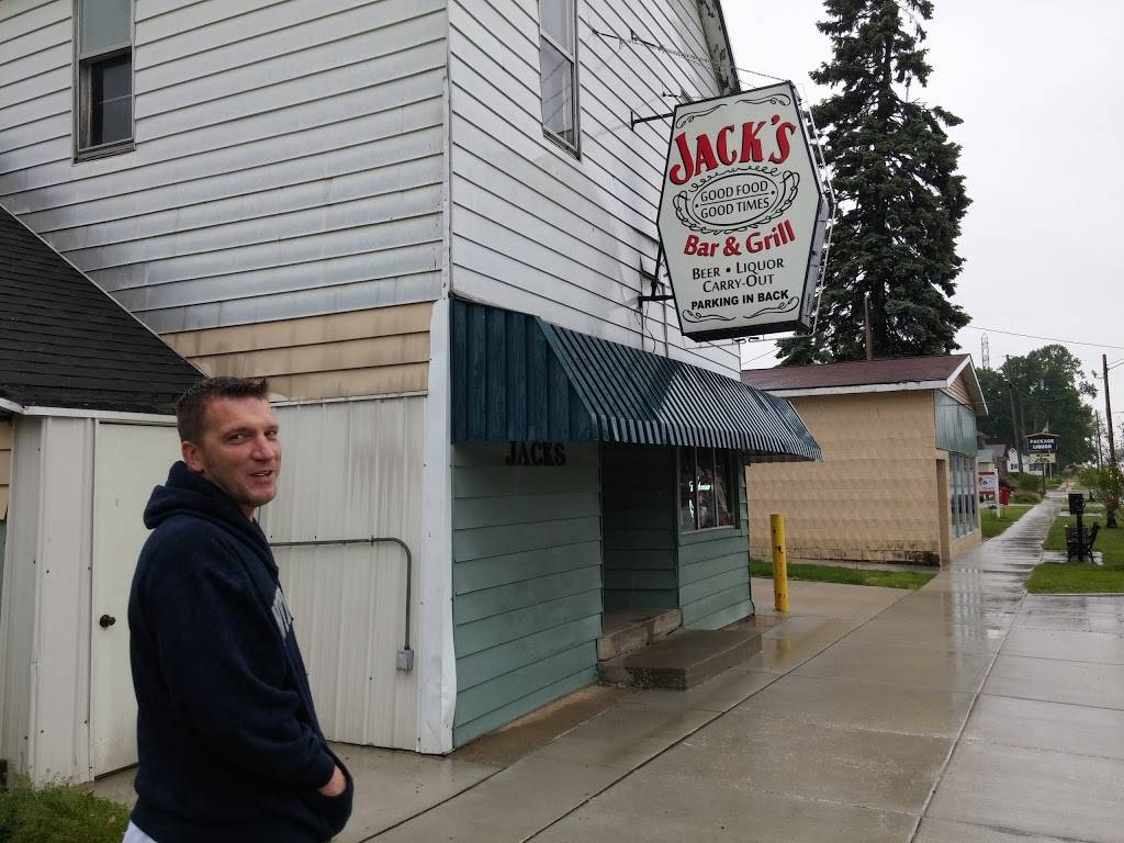 Jacks Bar and Grill | restaurant | 117 S Michigan St, Lakeville, IN 46536, USA | 5747849939 OR +1 574-784-9939