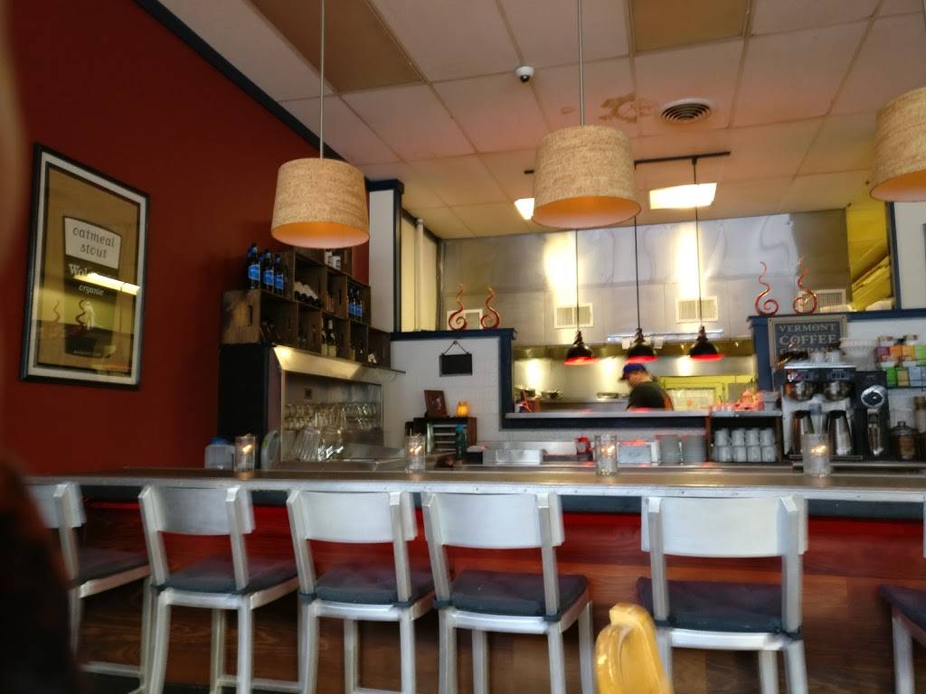 The New American Grill | restaurant | 5700 VT-100, Londonderry, VT 05148, USA | 8028249844 OR +1 802-824-9844