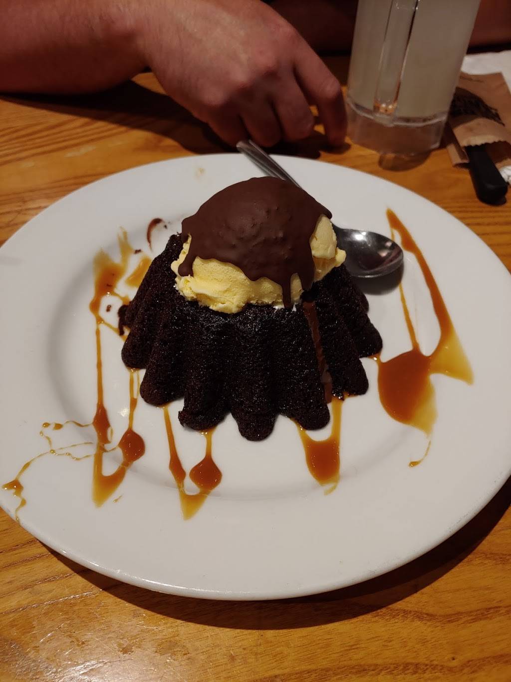 Chilis Grill & Bar | meal takeaway | 303 Semoran Blvd, Winter Park, FL 32792, USA | 4076797669 OR +1 407-679-7669