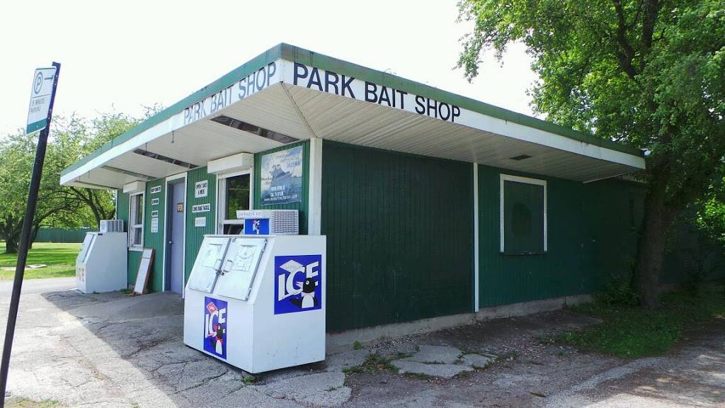 Park Bait Co | restaurant | 600 W Montrose Ave, Chicago, IL 60613, USA | 7732712838 OR +1 773-271-2838