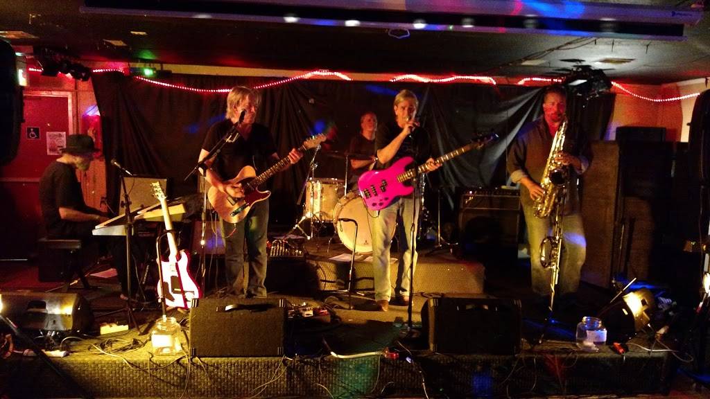 The Cedar Stump, LLC | restaurant | 19711 Smokey Point Blvd, Arlington, WA 98223, USA | 3603868112 OR +1 360-386-8112