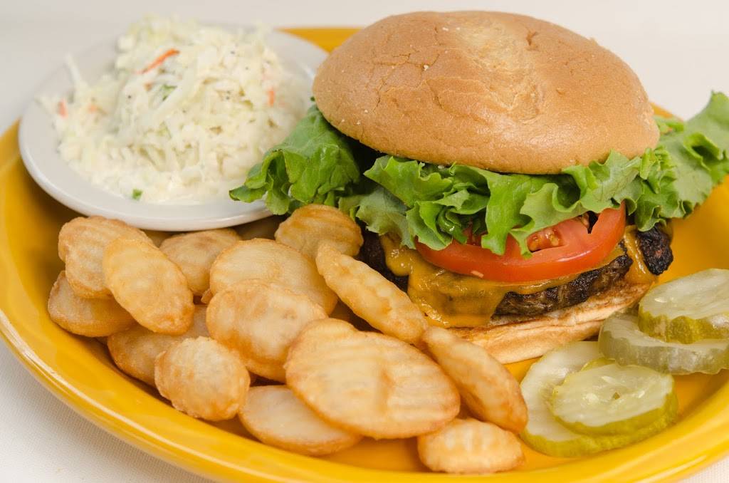 Yours Truly Restaurant | restaurant | 7280 Center St, Mentor, OH 44060, USA | 4402553003 OR +1 440-255-3003