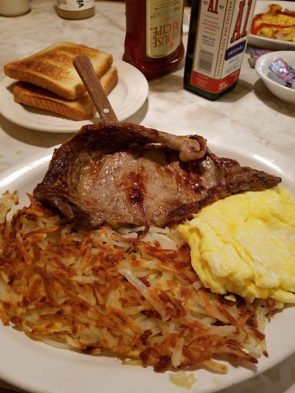 Sunmist Cafe | restaurant | 319 E Walworth Ave, Delavan, WI 53115, USA | 2627409050 OR +1 262-740-9050