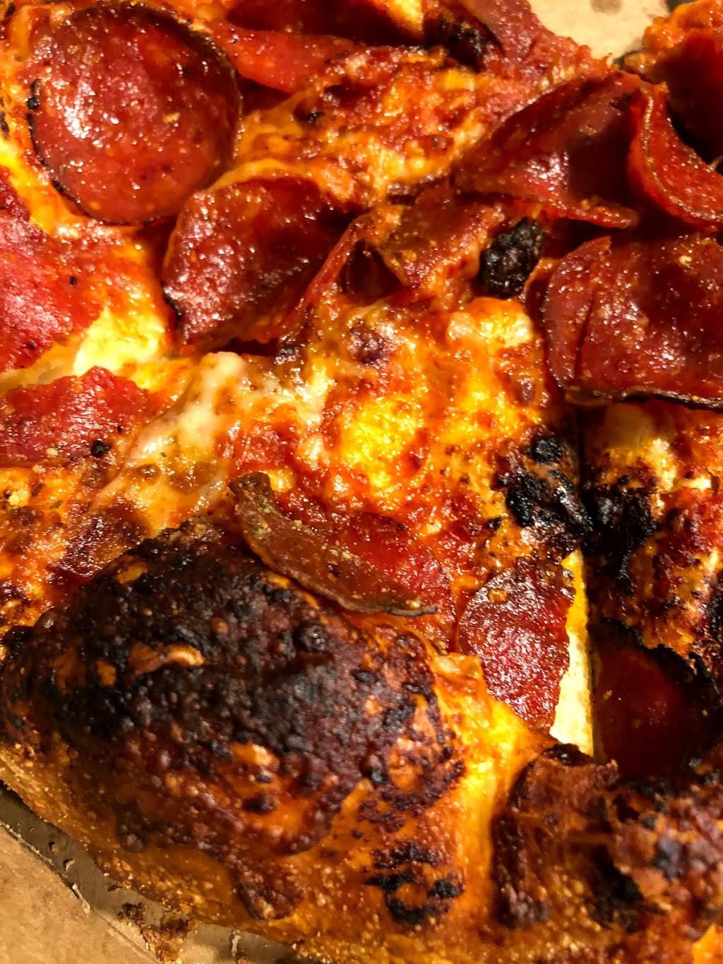 Dominos Pizza | meal delivery | 1400 E Old Settlers Blvd, Round Rock, TX 78664, USA | 5124284809 OR +1 512-428-4809