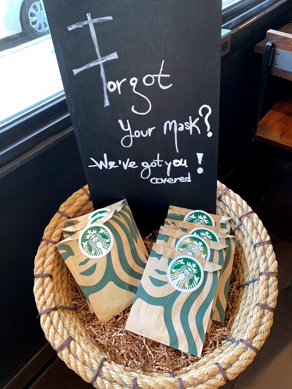Starbucks | cafe | 3356 N Lincoln Ave, Chicago, IL 60657, USA | 7738716888 OR +1 773-871-6888