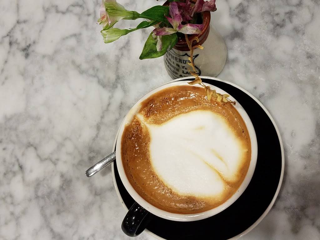 Eggshell Bistro | restaurant | 51 City Center Dr, Carmel, IN 46032, USA | 3176601616 OR +1 317-660-1616