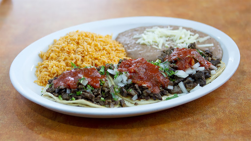 El Pirrin | restaurant | 1900 E San Antonio St, San Jose, CA 95116, USA | 4087298551 OR +1 408-729-8551