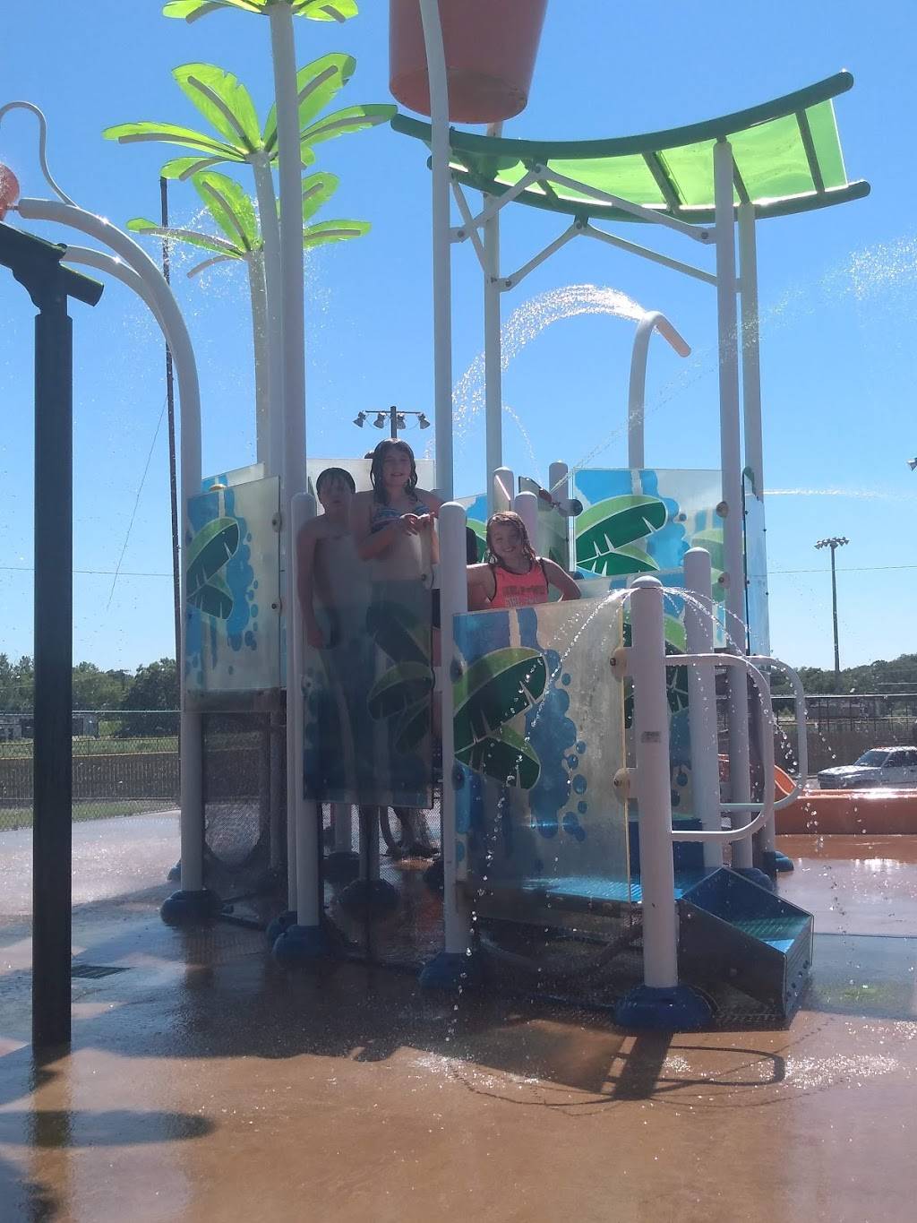 KFC | restaurant | 1101 N Milt Phillips Ave, Seminole, OK 74868, USA | 4053822219 OR +1 405-382-2219