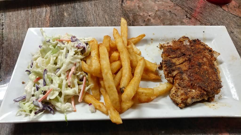 Two Dudes Seafood Restaurant | restaurant | 22 Seminole Rd, Atlantic Beach, FL 32233, USA | 9042462000 OR +1 904-246-2000