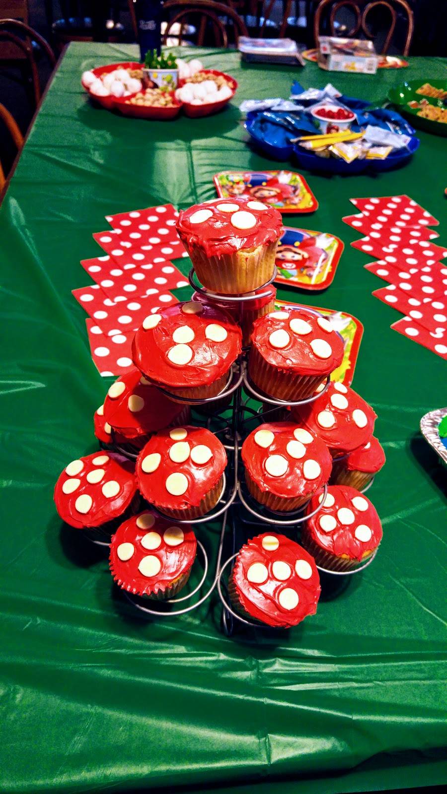 The Megabite Hazeldell | restaurant | 6920 NE Hwy 99, Vancouver, WA 98665, USA | 3608368082 OR +1 360-836-8082