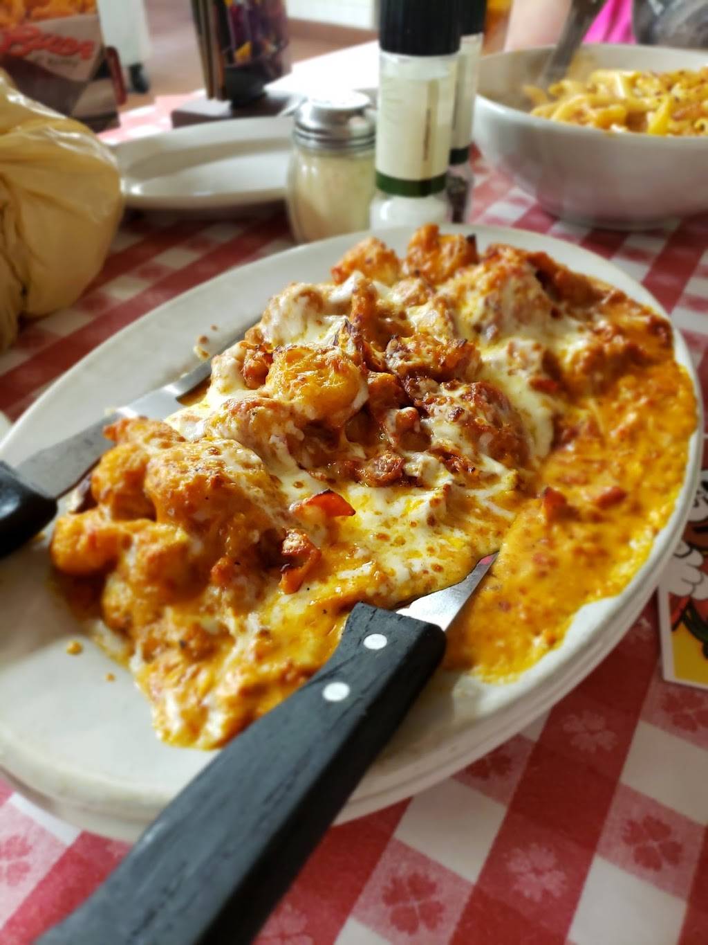 Buca di Beppo Italian Restaurant | restaurant | 16677 Southpark Center, Strongsville, OH 44136, USA | 4408466262 OR +1 440-846-6262