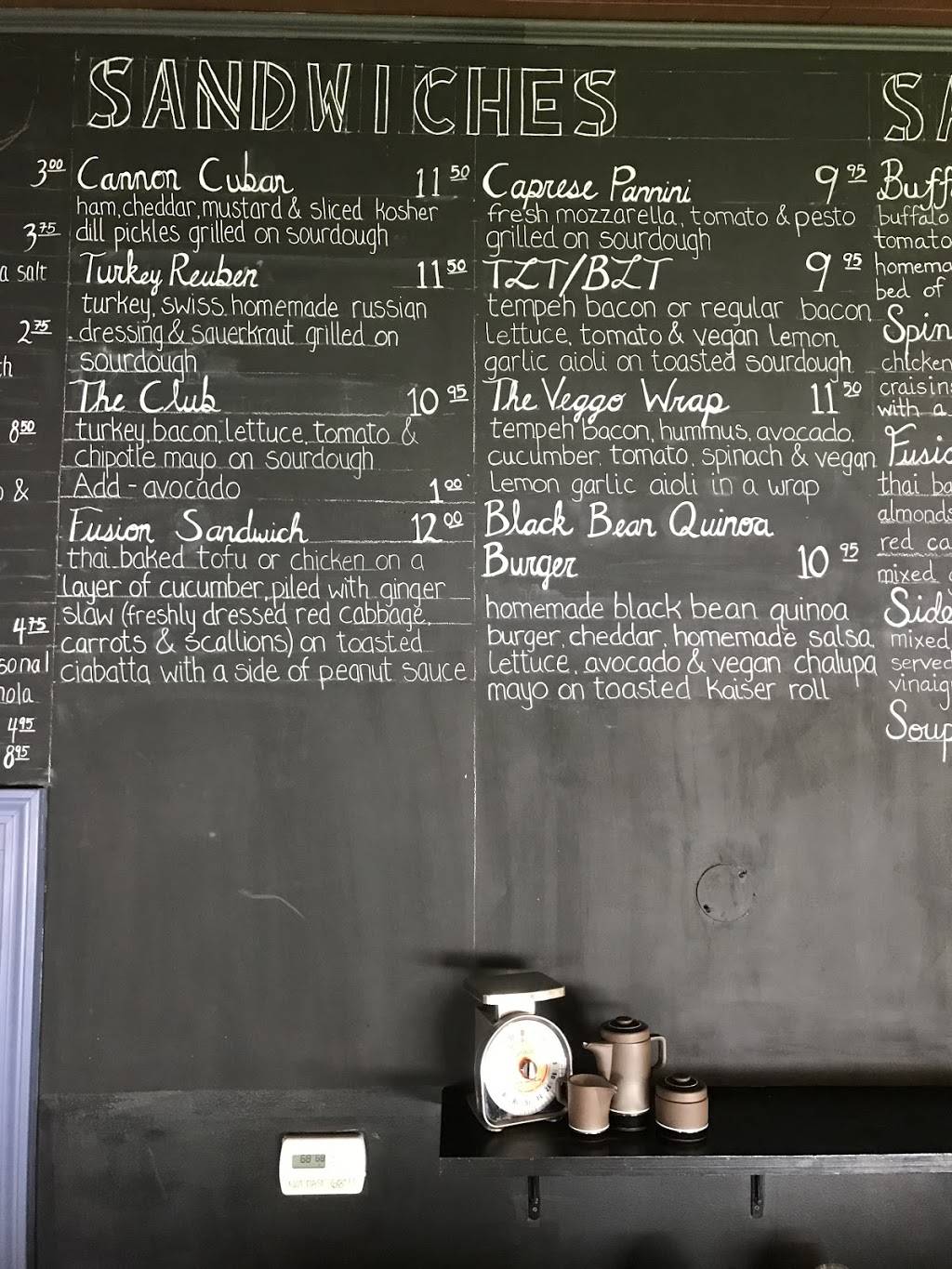 The Loose Cannon Cafe | restaurant | 139 Main St, Bennington, VT 05201, USA | 8024405296 OR +1 802-440-5296