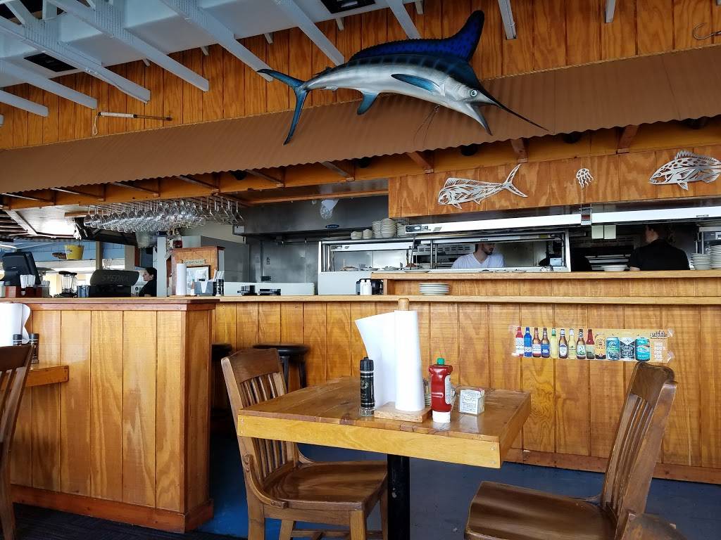 Three Fishermen Seafood Restaurant | night club | 13021 N Cleveland Ave, North Fort Myers, FL 33903, USA | 2395998568 OR +1 239-599-8568