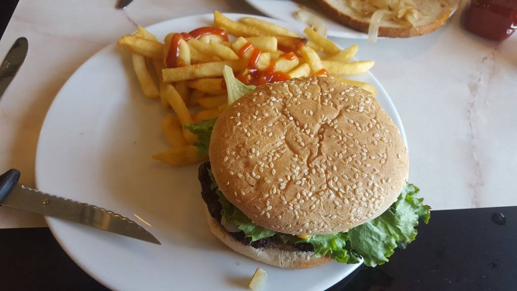 Fountain Diner | restaurant | 31 S Central Ave, Hartsdale, NY 10530, USA | 9144285457 OR +1 914-428-5457