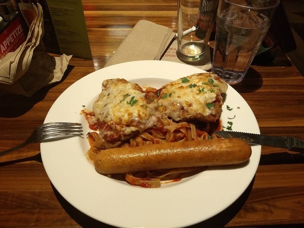 Applebees Grill + Bar | restaurant | 11860 N, US-31, Edinburgh, IN 46124, USA | 8125262376 OR +1 812-526-2376