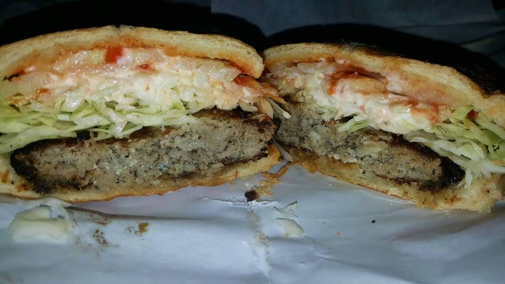 Elsa La Reina del Chicharron | restaurant | 4840 Broadway, New York, NY 10034, USA | 2123041070 OR +1 212-304-1070