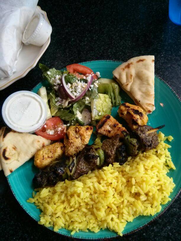 Harbor Greek Cafe | restaurant | 2556 Laning Rd, San Diego, CA 92106, USA | 6192243900 OR +1 619-224-3900