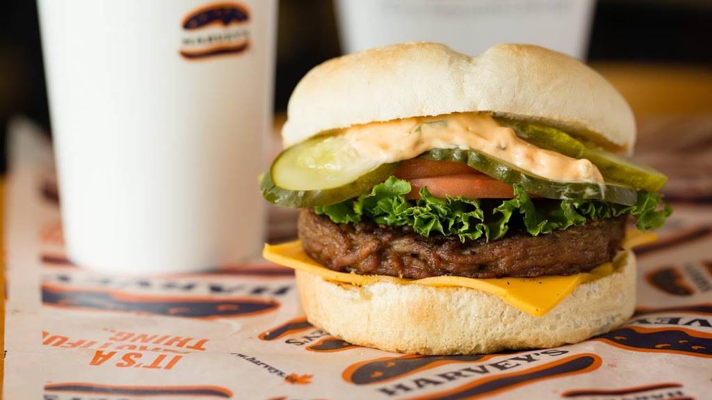 Harveys | restaurant | 811 Erie St, Stratford, ON N4Z 1A1, Canada | 5192722917 OR +1 519-272-2917