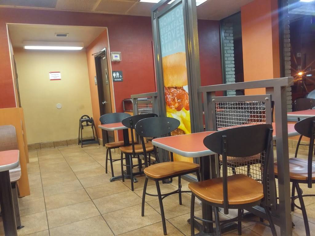 Jack in the Box | restaurant | 6080 Mission Gorge Rd, San Diego, CA 92120, USA | 6193251799 OR +1 619-325-1799