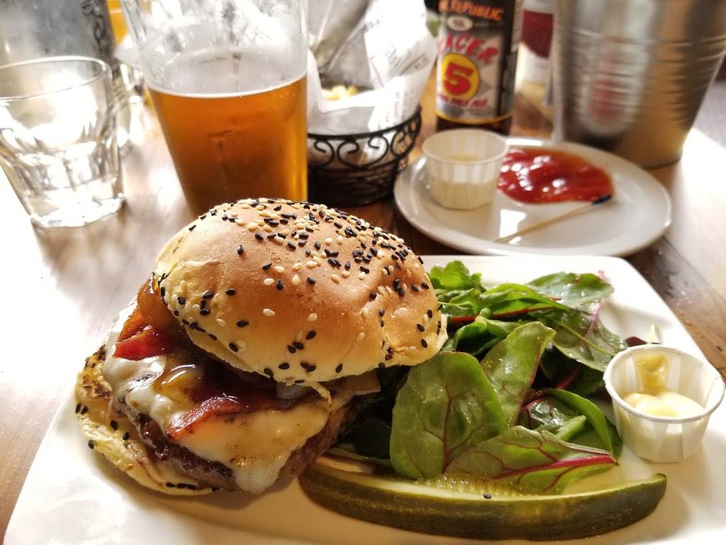 Monas Bar & Grill | restaurant | 4635 Clayton Rd, Concord, CA 94521, USA | 9253325438 OR +1 925-332-5438