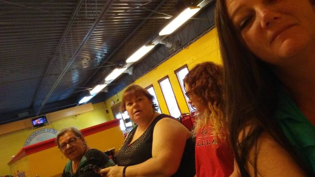 Village Seafood | restaurant | 2503 W Oak St, Palestine, TX 75801, USA | 9037239705 OR +1 903-723-9705