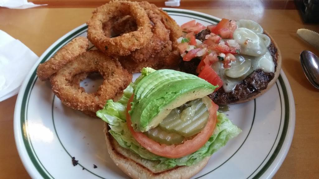 Woodys Diner | restaurant | 16371 Pacific Coast Hwy, Sunset Beach, CA 90742, USA | 5625922134 OR +1 562-592-2134