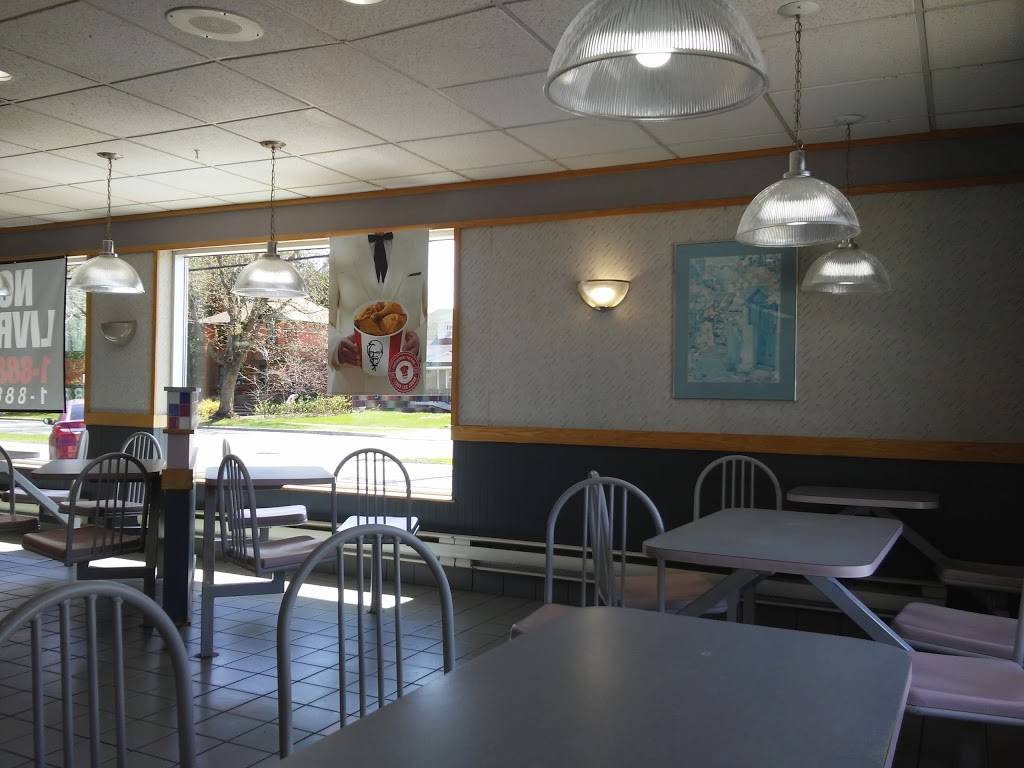 PFK | meal takeaway | 1117 Boulevard Manseau, Joliette, QC J6E 3G7, Canada | 4507596444 OR +1 450-759-6444