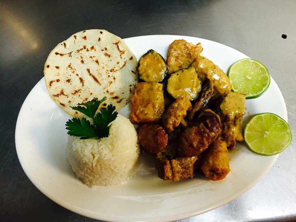 La Ceiba Restaurant | restaurant | 1184 Covington Pike, Memphis, TN 38122, USA | 9012088230 OR +1 901-208-8230