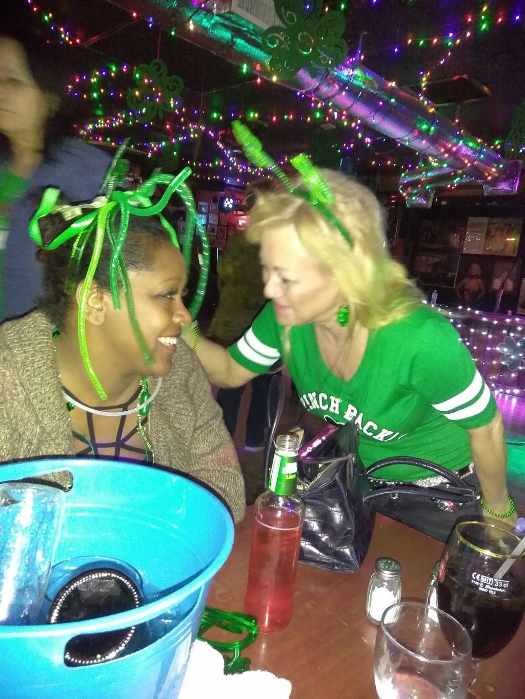 Neon Cowboy | night club | 10420 C F Hawn Fwy, Dallas, TX 75217, USA | 9725575102 OR +1 972-557-5102