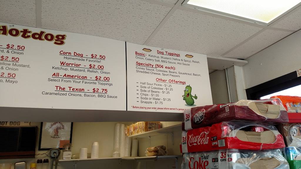 Village Hotdog | restaurant | 376 Main St, Sturbridge, MA 01566, USA | 7742399998 OR +1 774-239-9998