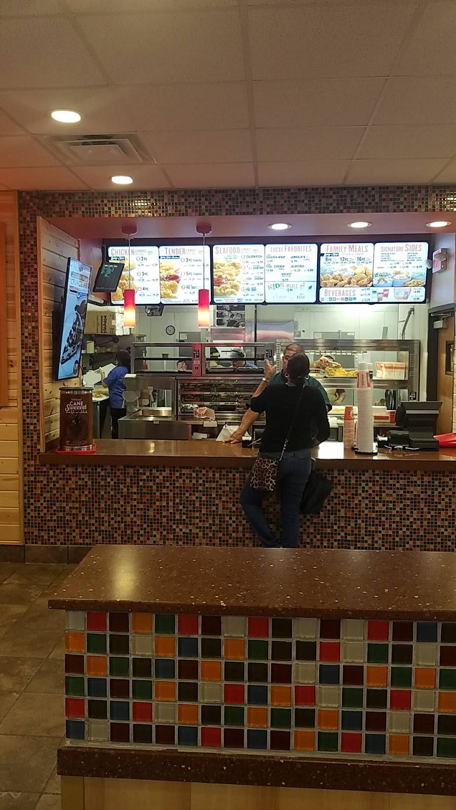 Popeyes Louisiana Kitchen | restaurant | 1901 S Main St, Duncanville, TX 75137, USA | 4696077500 OR +1 469-607-7500