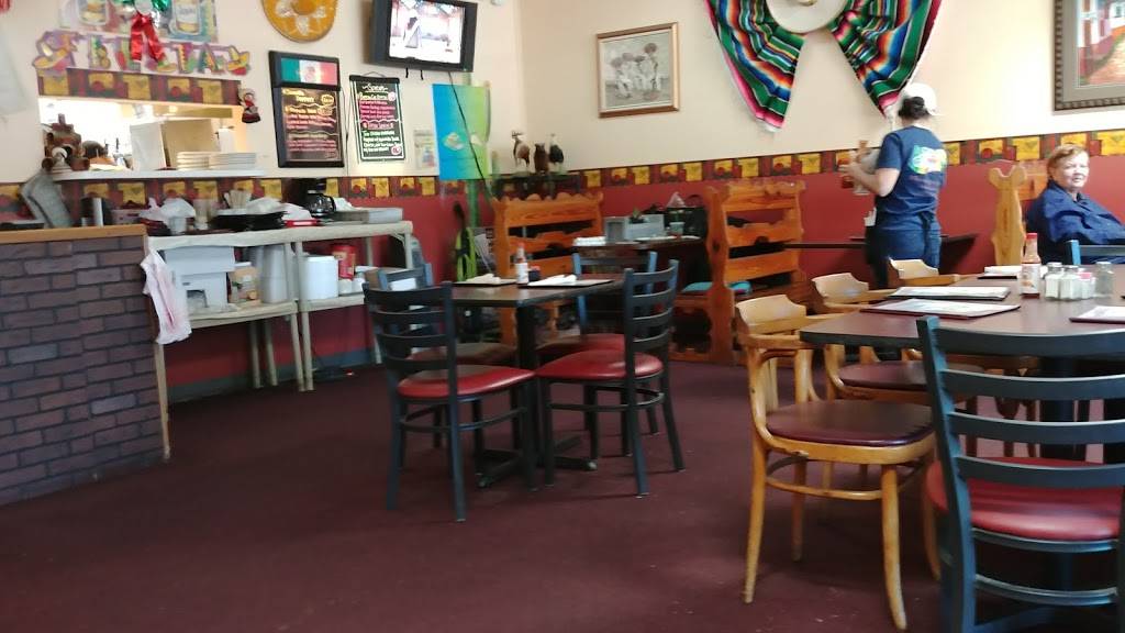 Viejo Amigo Mexican Restaurant | restaurant | 2193 NW 11th Dr, Chiefland, FL 32626, USA | 3524931424 OR +1 352-493-1424