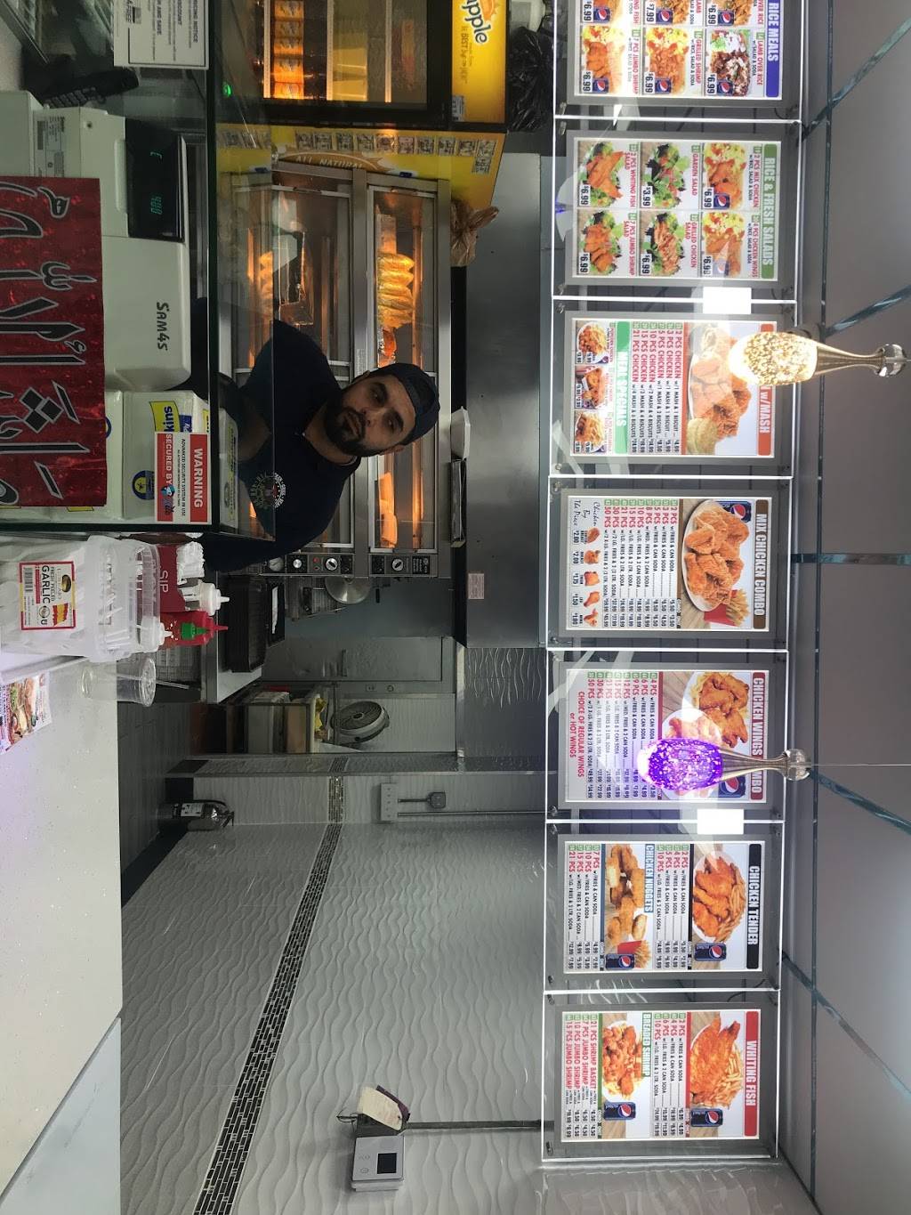 Kennedy Fried Chicken | restaurant | 205-29 Hollis Ave, Jamaica, NY 11412, USA | 7184689080 OR +1 718-468-9080