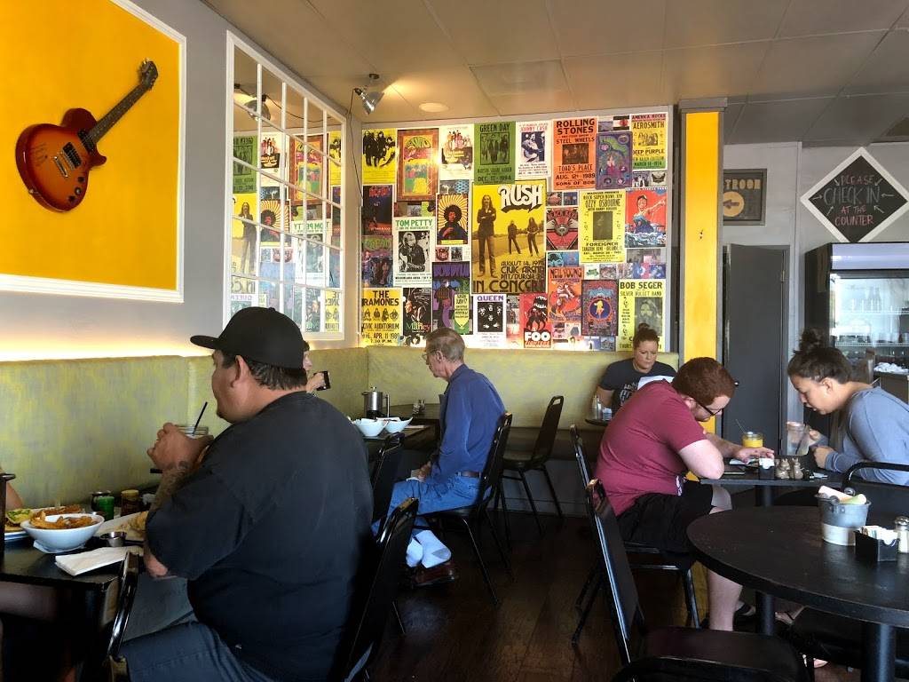 Benaddiction | restaurant | 3015 W Bullard Ave, Fresno, CA 93711, USA | 5593746082 OR +1 559-374-6082