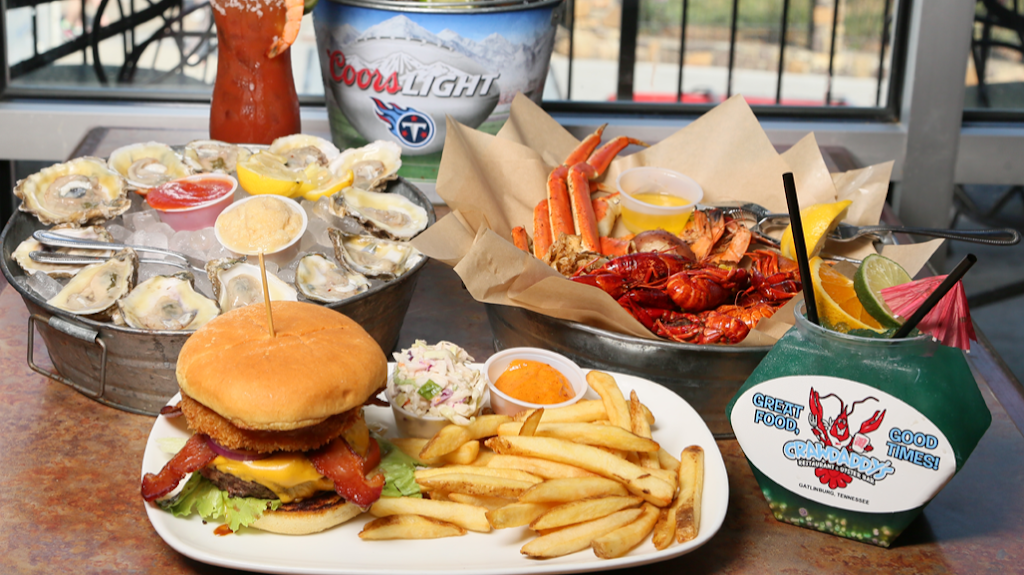 Crawdaddy’s Restaurant & Oyster Bar | restaurant | 762 Parkway #5, Gatlinburg, TN 37738, USA | 8654303755 OR +1 865-430-3755