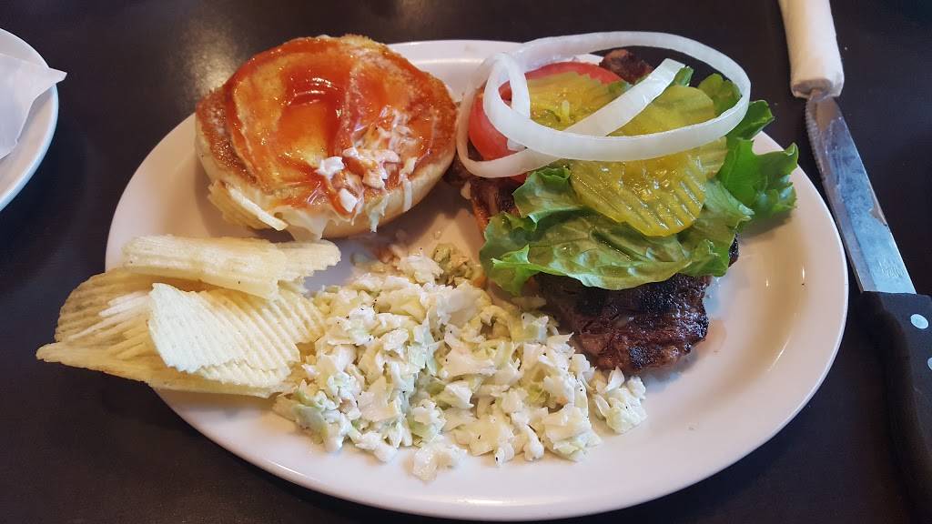 The Cutting Board | restaurant | 2699 Ramada Rd, Burlington, NC 27215, USA | 3362292770 OR +1 336-229-2770