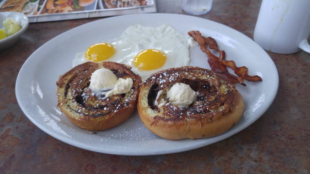 Perkins | restaurant | 585 N Barker Rd, Brookfield, WI 53045, USA | 2627981061 OR +1 262-798-1061