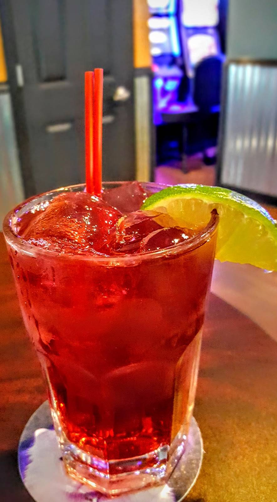 Cuzins Tavern and Pizza | restaurant | 3636 147th St, Midlothian, IL 60445, USA | 7083884744 OR +1 708-388-4744