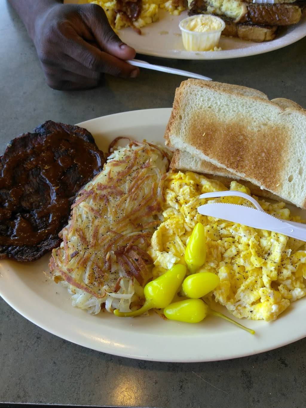 Tams Burgers | restaurant | 904 E Manchester Ave, Los Angeles, CA 90001, USA | 3235837076 OR +1 323-583-7076