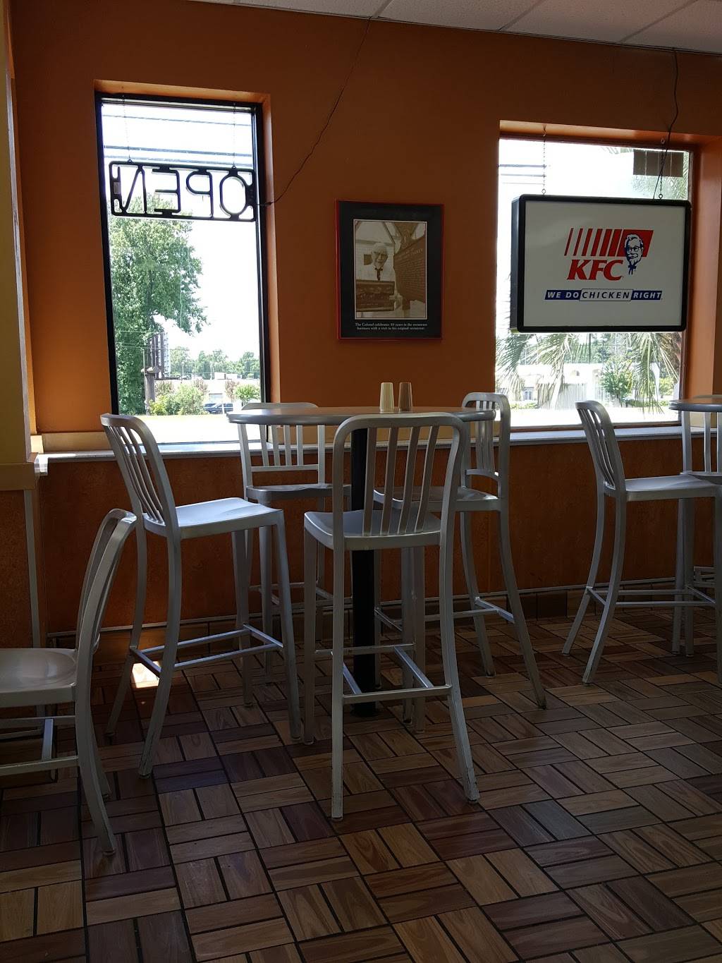 KFC | restaurant | 5890 Rivers Ave, Charleston, SC 29406, USA | 8435541734 OR +1 843-554-1734