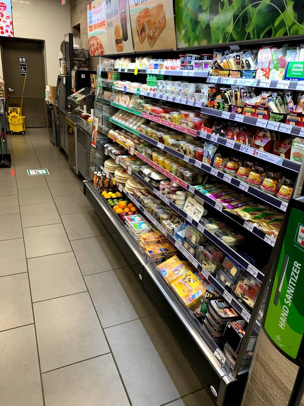 7-Eleven | bakery | 733 Park Ave, Huntington, NY 11743, USA | 5162600853 OR +1 516-260-0853