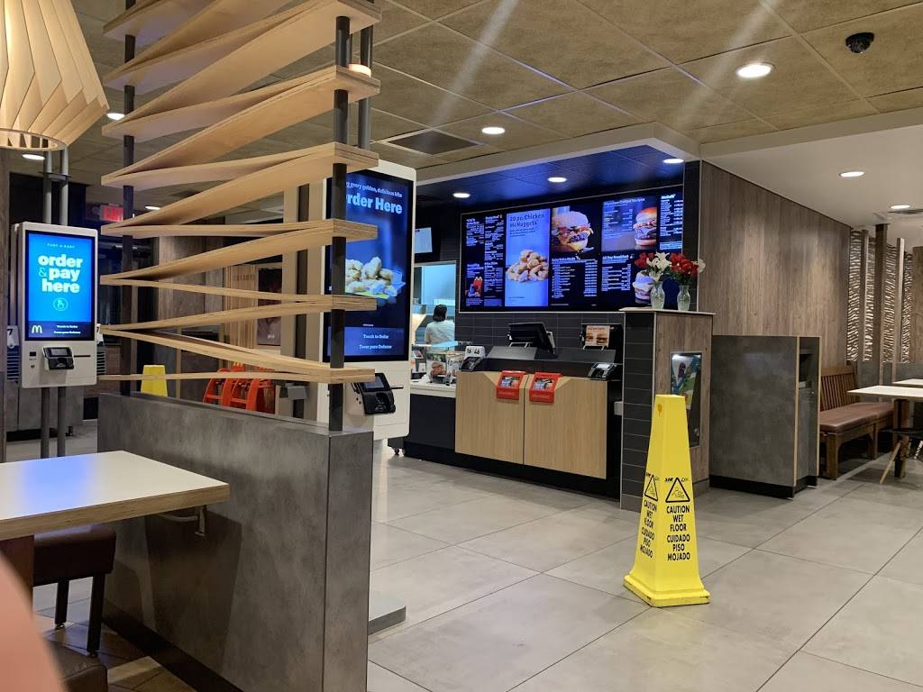 McDonalds | cafe | 331 Harding Pl, Nashville, TN 37211, USA | 6153332711 OR +1 615-333-2711