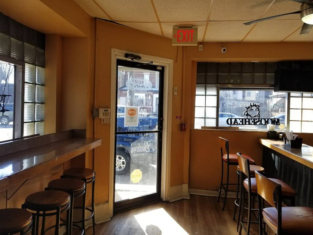 Roys Lounge & Seafood | restaurant | Philadelphia, PA 19140, USA | 2152232665 OR +1 215-223-2665