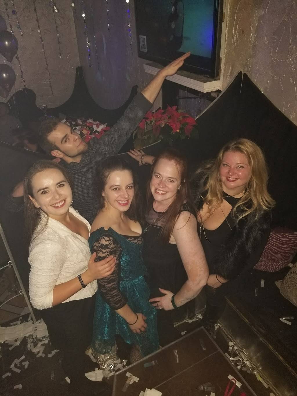 Venue 112 | restaurant | 401 N Great Neck Rd ste 113, Virginia Beach, VA 23454, USA | 7572364723 OR +1 757-236-4723