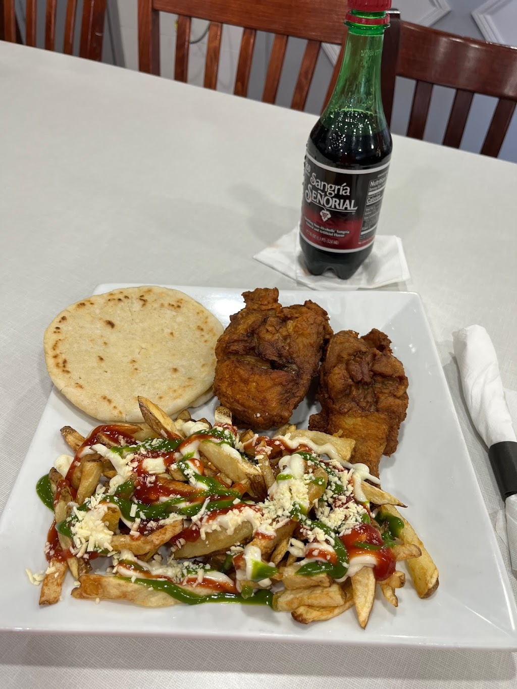 Mi Pais Family Restaurant | restaurant | 730 Western Ave, Lynn, MA 01905, USA | 7814770851 OR +1 781-477-0851