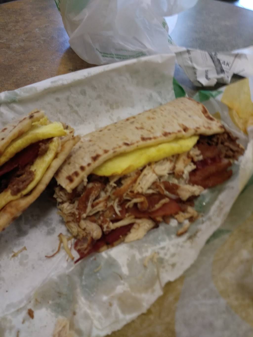 Subway | restaurant | 306 S Record St, Dallas, TX 75202, USA | 2147427827 OR +1 214-742-7827