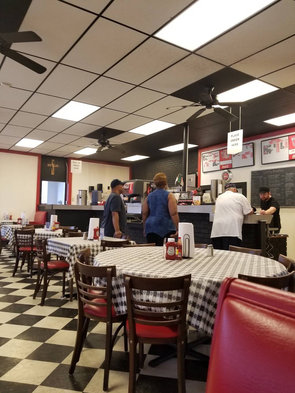 Smokin Ds Pit Stop BBQ | restaurant | 7822 US-51, Millington, TN 38053, USA | 9018734970 OR +1 901-873-4970