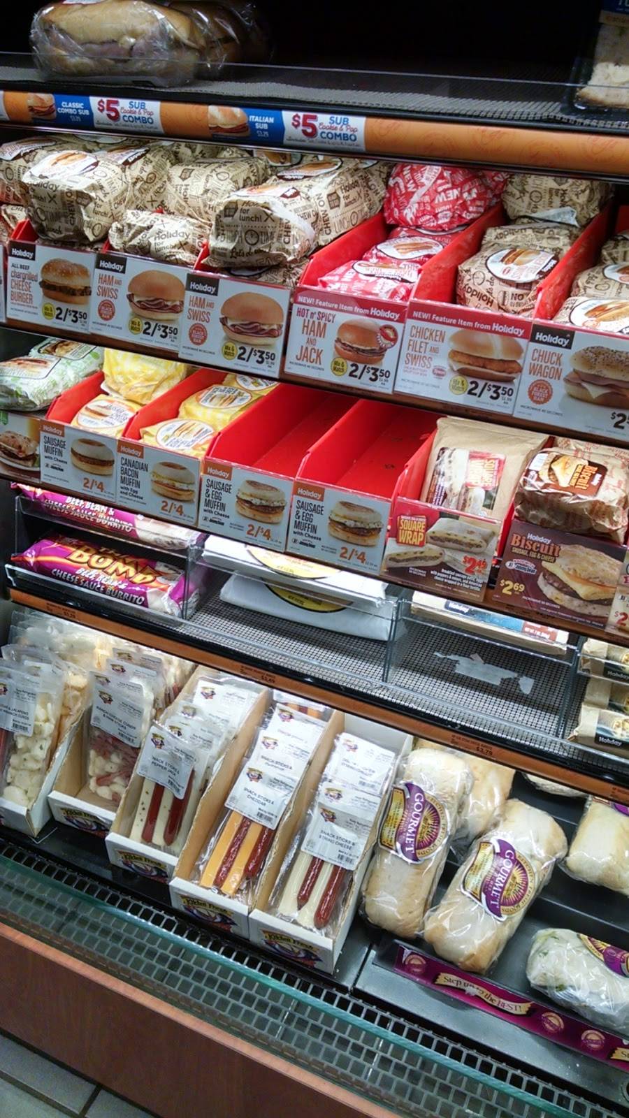 Holiday Stationstores | cafe | 19 W Adams St, Iron River, MI 49935, USA | 9062655958 OR +1 906-265-5958